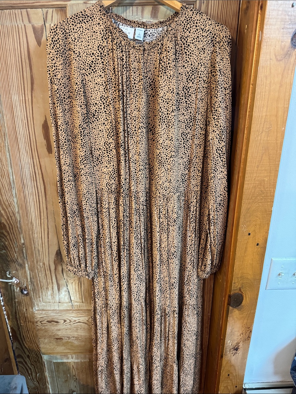 Old Navy Women's Long Sleeve Leopard Print Maxi Dress Tan black large tall tier